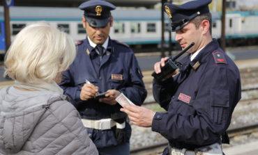 Gli Agenti della Polizia Ferroviaria di Peschiera del Garda sequestrano 35 grammi di sostanza stupefacente e denaro in contante.